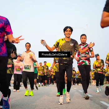Runner Photo 6702811