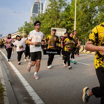 Runner Photo 6702870