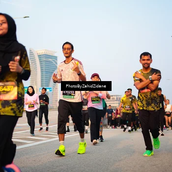 Runner Photo 6702945