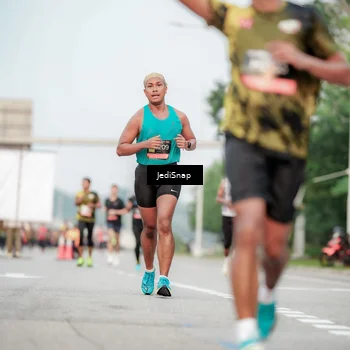 Runner Photo 6702976