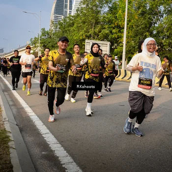 Runner Photo 6702983