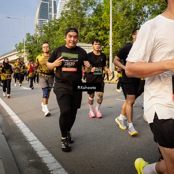 Runner Photo 6703043