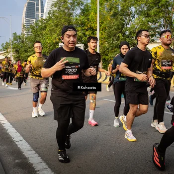 Runner Photo 6703044