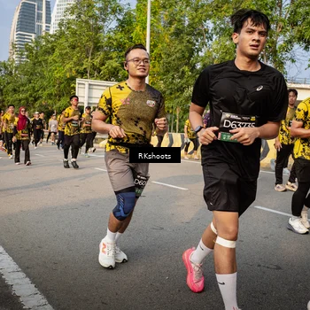 Runner Photo 6703065