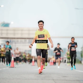 Runner Photo 6703097