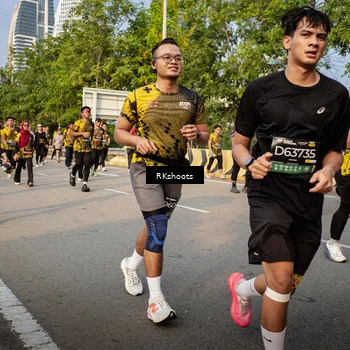 Runner Photo 6703114