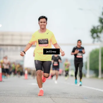 Runner Photo 6703164