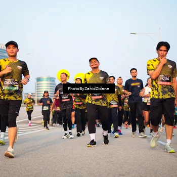 Runner Photo 6703282