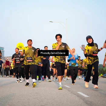Runner Photo 6703296