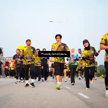 Runner Photo 6703310