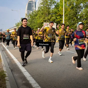 Runner Photo 6703336