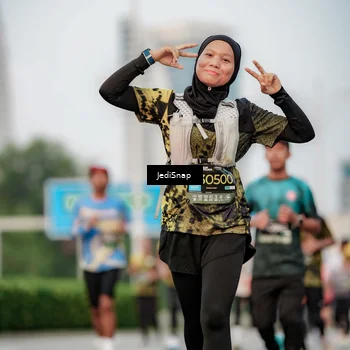 Runner Photo 6703367