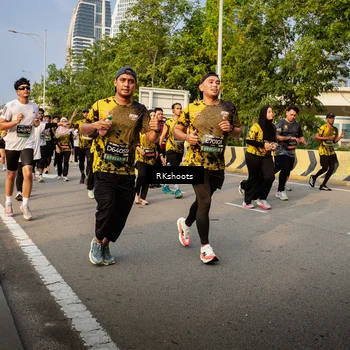 Runner Photo 6703397