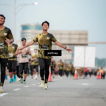 Runner Photo 6703446