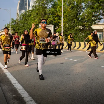 Runner Photo 6703485
