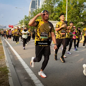 Runner Photo 6703526