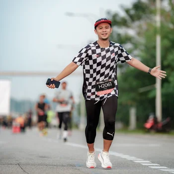Runner Photo 6703544