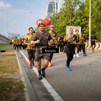 Runner Photo 6703557