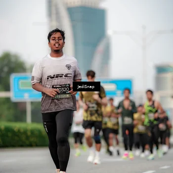 Runner Photo 6703636
