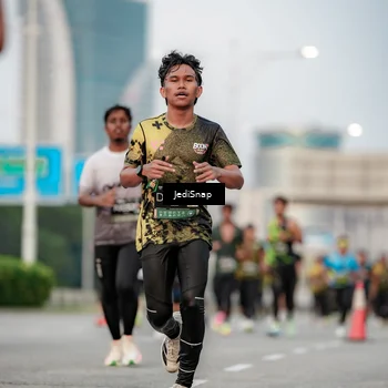 Runner Photo 6703669