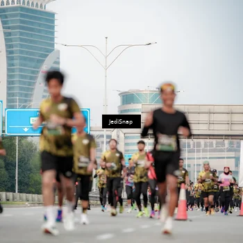 Runner Photo 6703737