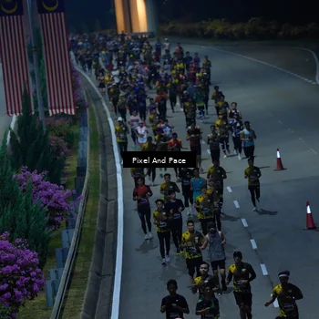 Runner Photo 6703756