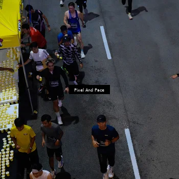 Runner Photo 6703825