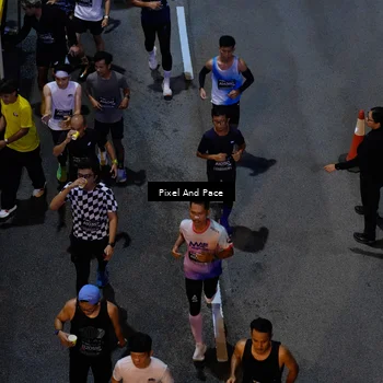 Runner Photo 6703832
