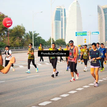 Runner Photo 6703839