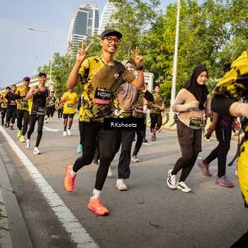 Runner Photo 6703871