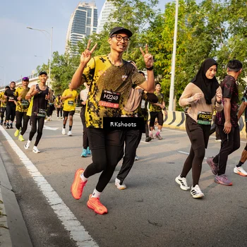Runner Photo 6703873