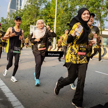 Runner Photo 6703882