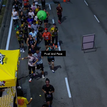 Runner Photo 6703909