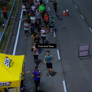 Runner Photo 6703922