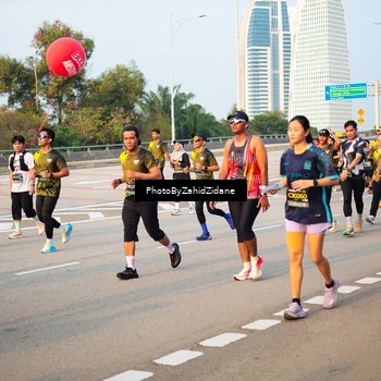 Runner Photo 6703941