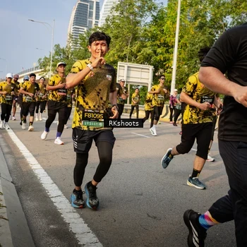 Runner Photo 6703954
