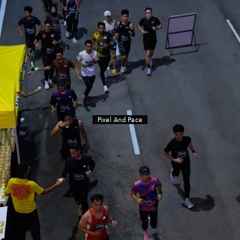 Runner Photo 6703964