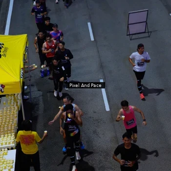 Runner Photo 6703970