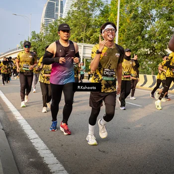 Runner Photo 6703997