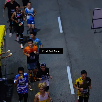Runner Photo 6704000