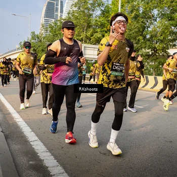Runner Photo 6704001
