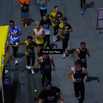 Runner Photo 6704014