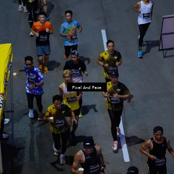 Runner Photo 6704018