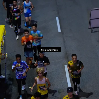 Runner Photo 6704023