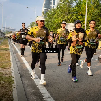 Runner Photo 6704028