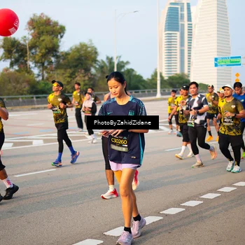 Runner Photo 6704043
