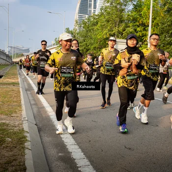 Runner Photo 6704052