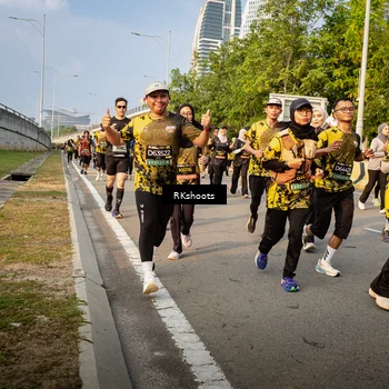 Runner Photo 6704053