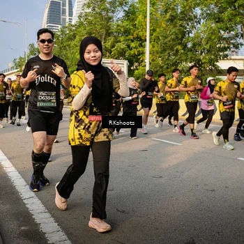 Runner Photo 6704059
