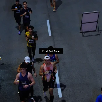 Runner Photo 6704070